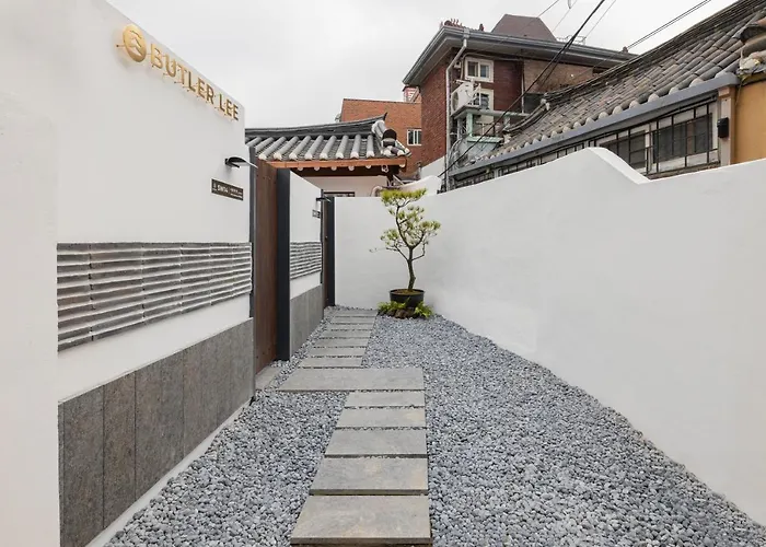 Luxury Hanok Warm Hearth - East Apartamento